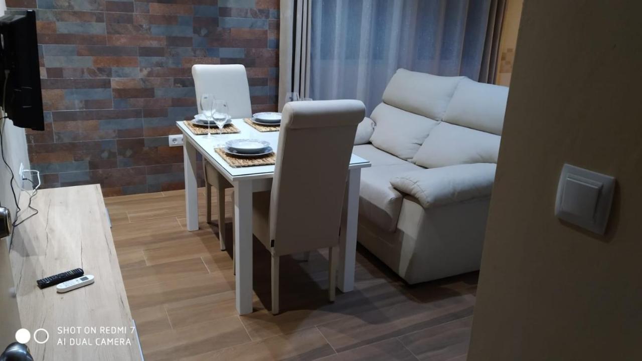 Apto Reformado Appartement Baena Buitenkant foto